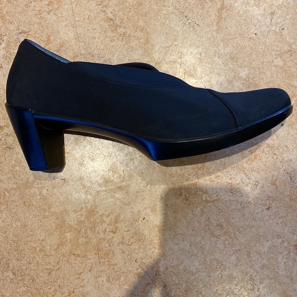 NWOT Naot Lucente black pump - US10 - Picture 4 of 5